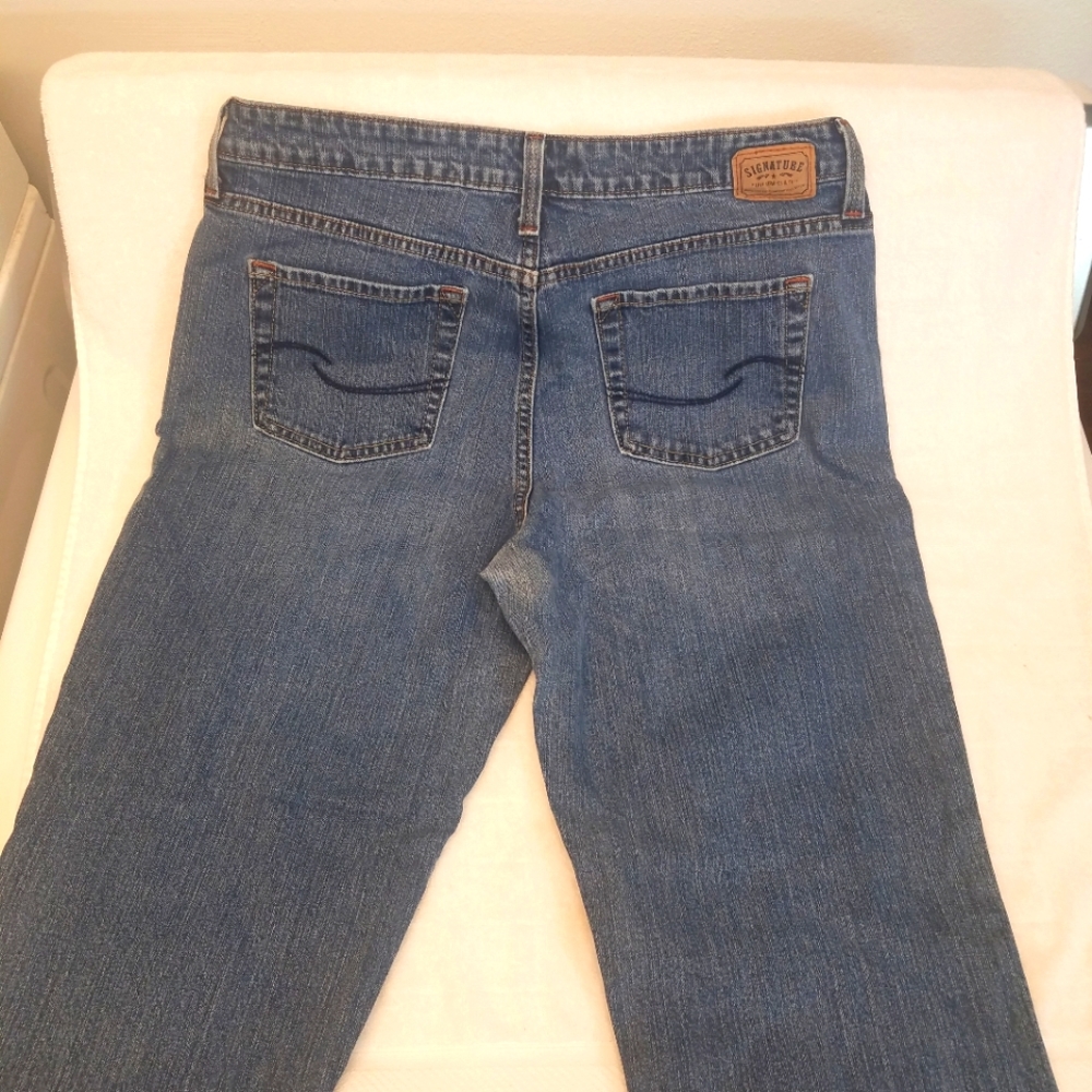 Levi's Signature Mid Rise Bootcut 14 Short - Picture 7 of 7